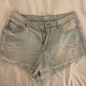 Garage festival shorts